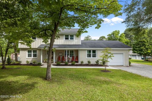 3208 Country Club Rd, Morehead City, NC, 28557-6110 | Card Image