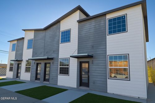 a-3030 Pera Ave, El Paso, TX, 79905-2214 | Card Image