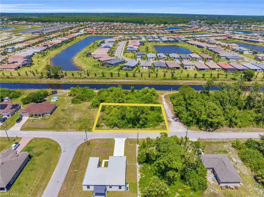 Land in LEHIGH ACRES