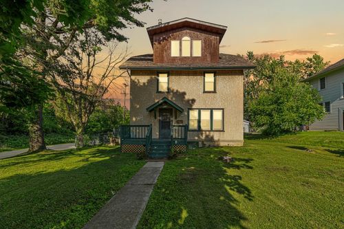 507 Red Wing Ave, Kenyon, MN, 55946-1234 | Card Image