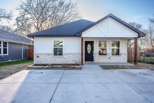 815 Ritchey St, Gainesville, TX, 76240-3534 | Card Image