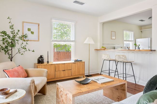 B - 1200 Cullen Ave, House other with 2 bedrooms, 1 bathrooms and 2 parking in Austin TX | Image 4