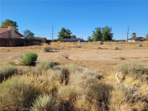 11 Walpole Ave, California City, CA, 93505 | Card Image