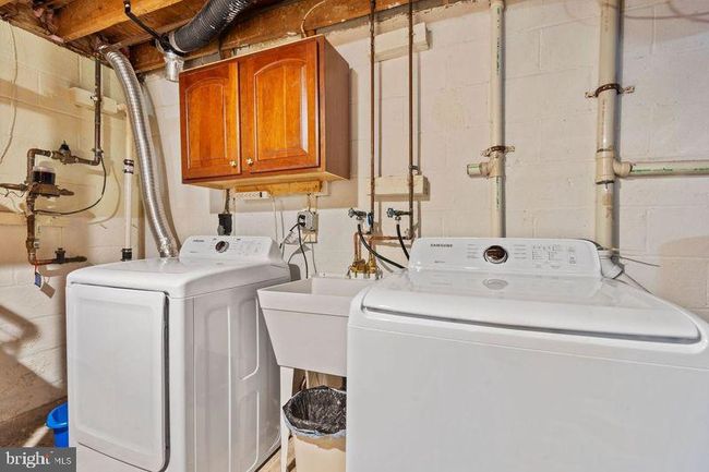 6055 Forrest Hollow Ln, Townhouse with 3 bedrooms, 3 bathrooms and null parking in SPRINGFIELD VA | Image 33