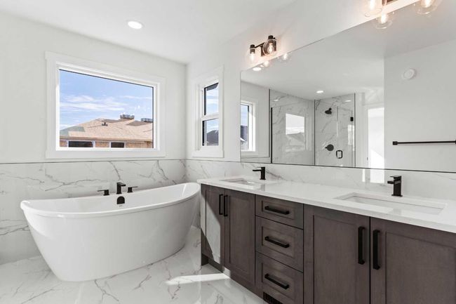 271 Kinniburgh Loop, House other with 4 bedrooms, 3 bathrooms and 4 parking in Chestermere AB | Image 42