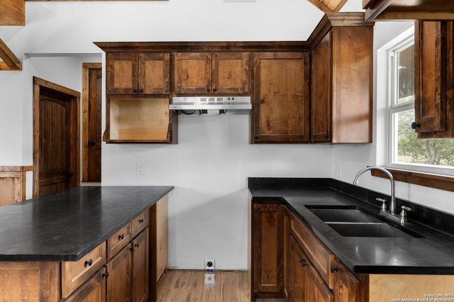 0 Loop Rd, House other with 1 bedrooms, 1 bathrooms and null parking in Uvalde TX | Image 11