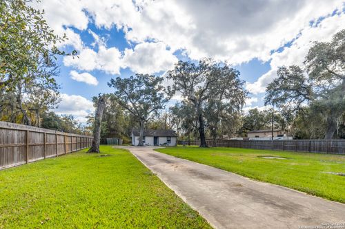 4341 County Road 842, Brazoria, TX, 77422-8112 | Card Image