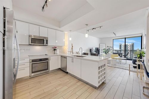 apt-1509-999 Sw 1st Ave, Miami, FL, 33130-3424 | Card Image