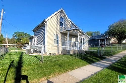 1800 S Cypress, Sioux City, IA, 51106 | Card Image