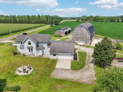 N3820 Fairwood Rd, REESEVILLE, WI, 53579-9715 | Card Image