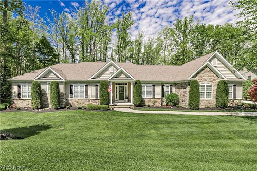 7710 Kenneth Dr, Concord Township, OH, 44077-9039 | Card Image