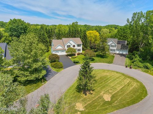 26 Reynolds Ct, Delmar, NY, 12054-6718 | Card Image
