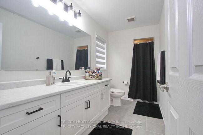 16 Dolucci Cres, House other with 4 bedrooms, 3 bathrooms and 2 parking in Brampton ON | Image 28
