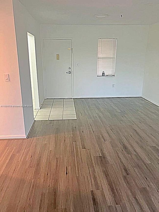 APT-3305 - 1820 N Lauderdale Ave, Condo with 1 bedrooms, 1 bathrooms and null parking in North Lauderdale FL | Image 5