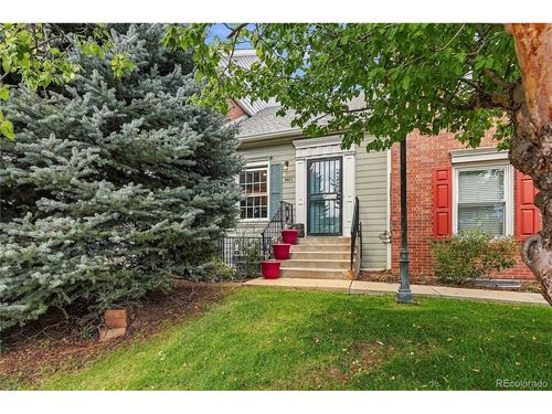 5817 E 9th Ave, Denver, CO, 80220-4569 | Card Image