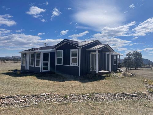 27926 Lariat Cir, Hot Springs, SD, 57747-7385 | Card Image