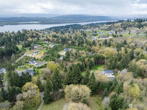 202 Karsons Creek Rd, Kalama, WA, 98625-8904 | Card Image