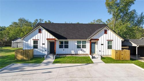 a-603 N Echols St, Caldwell, TX, 77836-1108 | Card Image