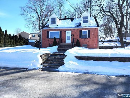 2 Cook St, Butler, NJ, 07405-1419 | Card Image