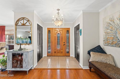 312 W Marion St, Chattahoochee, FL, 32324-1426 | Card Image