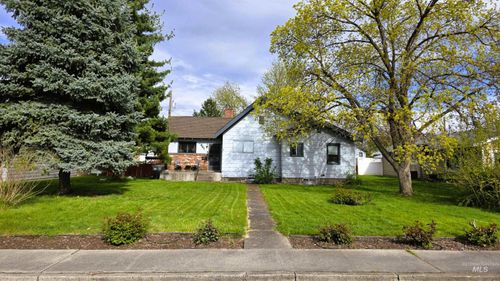 607 Burns St, Clarkston, WA, 99403-2222 | Card Image