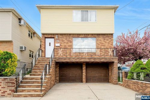 397 Davis Ave, Kearny, NJ, 07032-3557 | Card Image