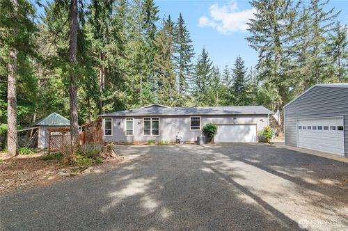 251 N Goldeneye Dr, Hoodsport, WA, 98548-9706 | Card Image