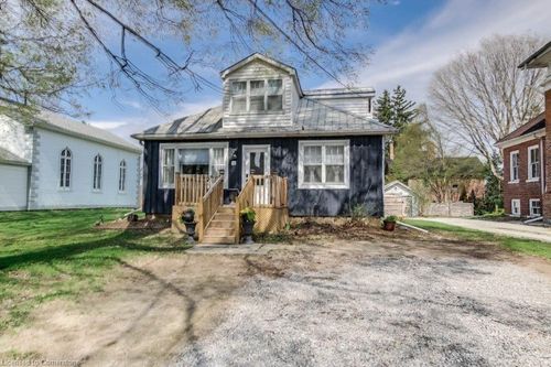 {{alt}} | Card Image