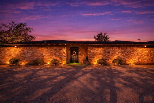 3204 W Wadley Ave, Midland, TX, 79705-6234 | Card Image