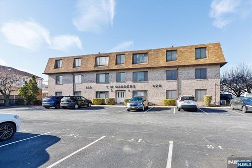 623 Schuyler Ave, Lyndhurst, NJ, 07071-2914 | Card Image