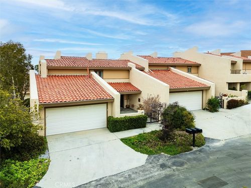 25-20 Peartree Ln, Rolling Hills Estates, CA, 90274 | Card Image