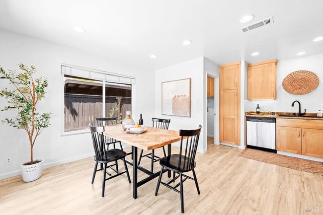 3403 Willis Dr, Condo with 3 bedrooms, 2 bathrooms and 1 parking in Napa CA | Image 22
