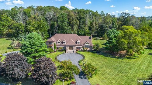 10 Sunny Ln, Andover, NJ, 07821-2122 | Card Image