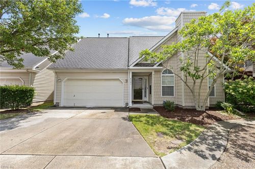 13-4301 Napa Ct, Virginia Beach, VA, 23456-1459 | Card Image