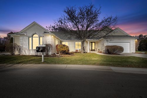 b-W233N3088 Oakmont Court, Pewaukee, WI, 53072 | Card Image