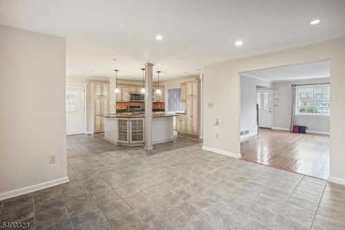 49 Madison Ave, Summit, NJ, 07901-1551 | Card Image