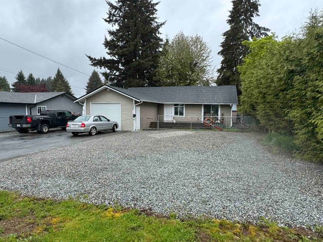 7807 Hurd Street, House other with 2 bedrooms, 1 bathrooms and 10 parking in Mission BC | Image 1