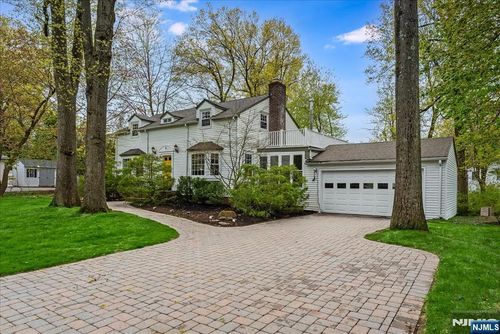 10-8-10 Lessing Rd, West Orange, NJ, 07052-3113 | Card Image