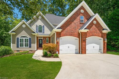 835 Petree Rd, Winston Salem, NC, 27106-3510 | Card Image