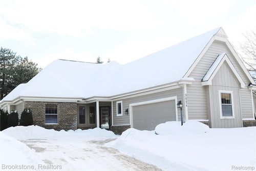 5624 Northcrest Xing, Clarkston, MI, 48346-2749 | Card Image
