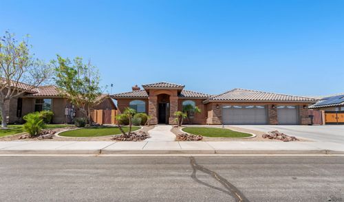 6194 E 46th Ln, Yuma, AZ, 85365-6366 | Card Image