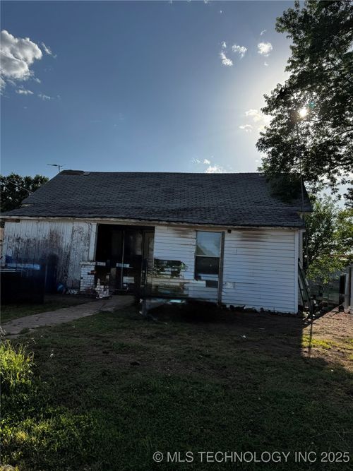 109 S Treadway Ave, Hominy, OK, 74035-3515 | Card Image