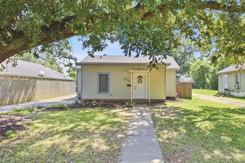 2721 Louisiana Ave, Lake Charles, LA, 70601-8732 | Card Image