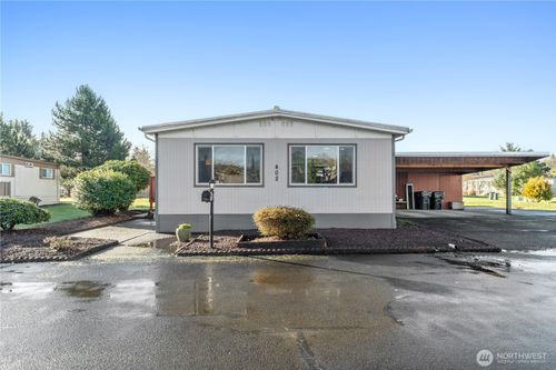 402 Carefree Cir, Aberdeen, WA, 98520-8531 | Card Image