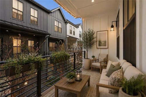 38-193 Chestnut Cir, Atlanta, GA, 30342-4351 | Card Image