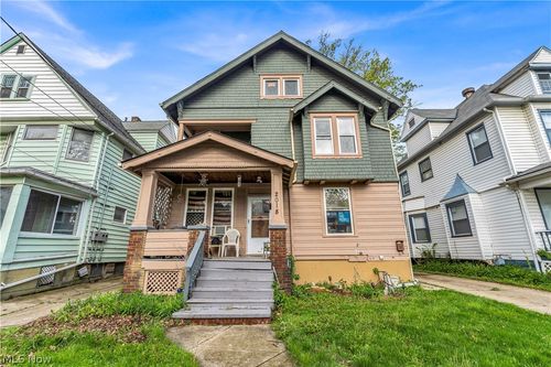 2up-2018 W 100th St, Cleveland, OH, 44102-3606 | Card Image