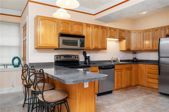APT-1 - 200 Cato St, Condo with 2 bedrooms, 2 bathrooms and 2 parking in Woonsocket RI | Image 4