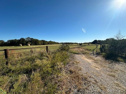 7655 E 137 Rd, Holdenville, OK, 74848-9013 | Card Image