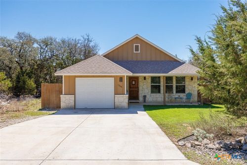 1306 Live Oak Dr, Spring Branch, TX, 78070-5594 | Card Image