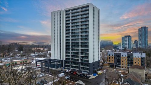 1112-741 King St W, Kitchener, ON, N2G0E9 | Card Image